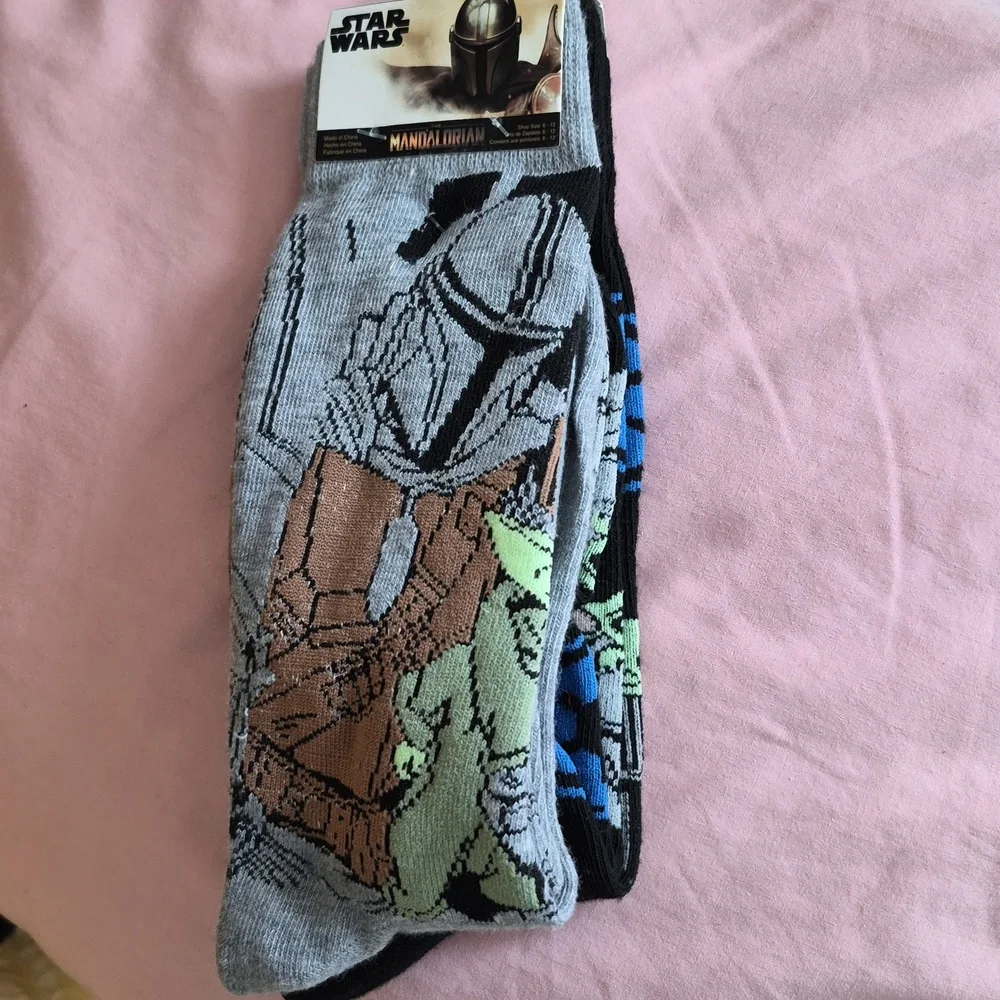 2 Pair Disney Star Wars Mandalorian Unisex Socks Sz 6-12 NEW